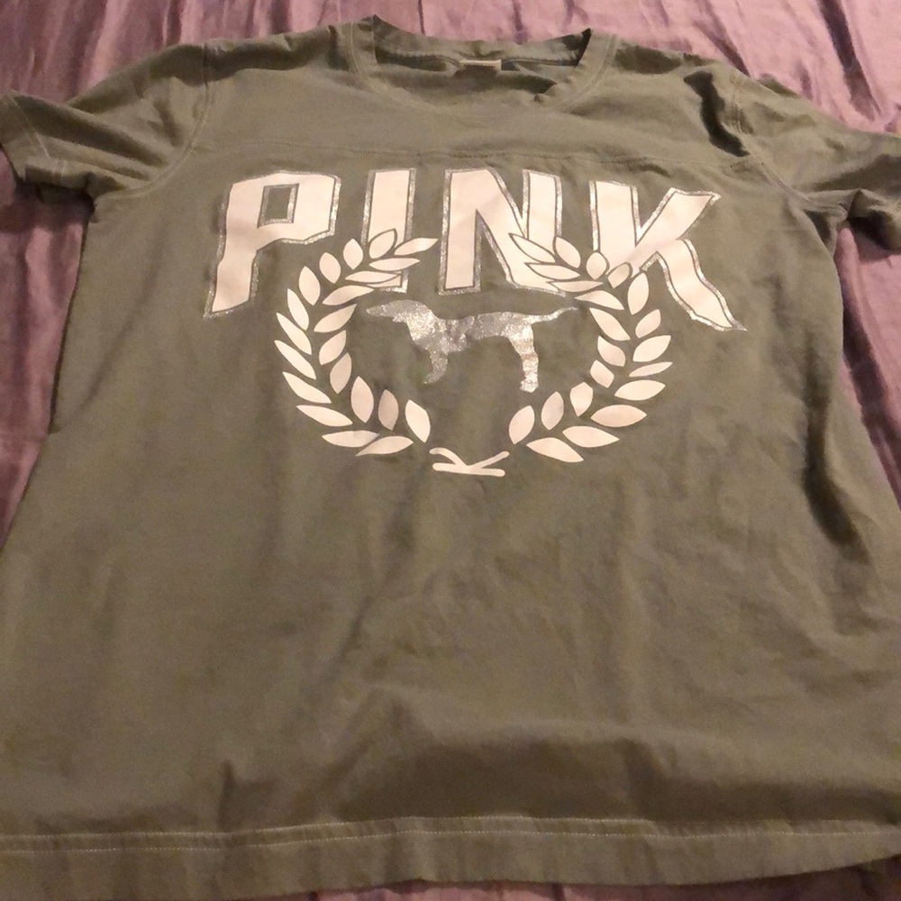 VS pink olive green campus tee